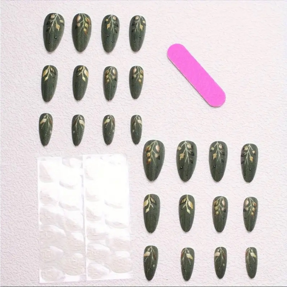 Elegant NWT Olive Green Nail Art with Gold Accents Green & Gold Leaf Press-On - Picture 3 of 6